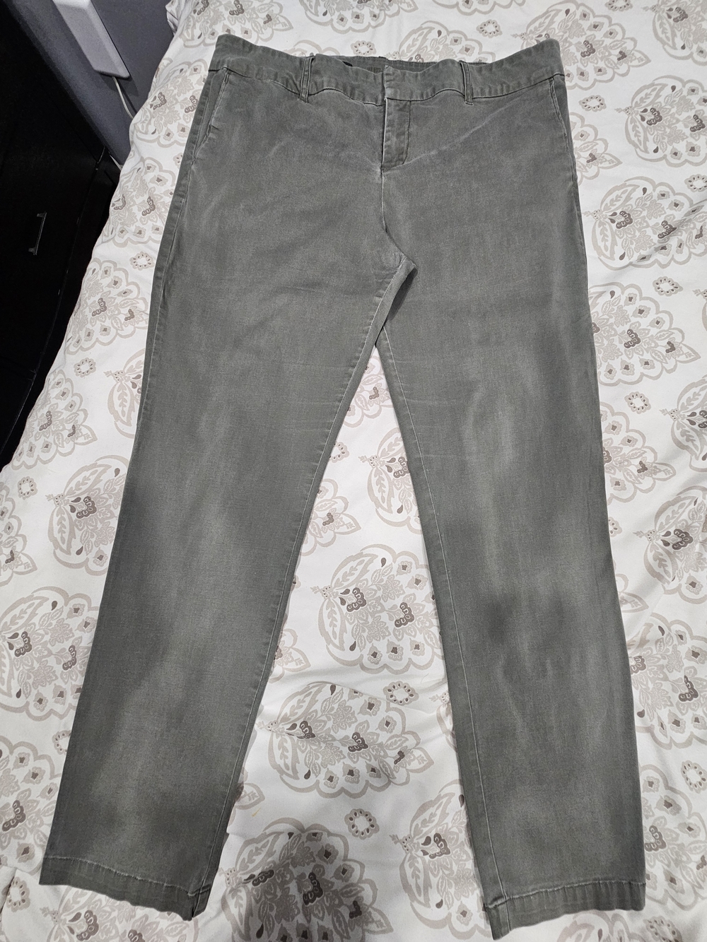 Kut from the Kloth Olive Gray Straight-Leg Jeans